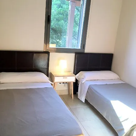 Bonmont Seaside Villa: Two-bedroom Retreat With Pool Holiday home *